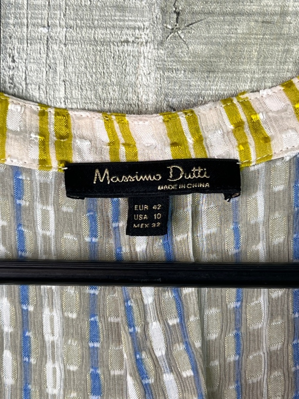 Massimo Dutti Soze 10 Textured Sleeveless Button Front V-Neck Tunic Top - Picture 4 of 5